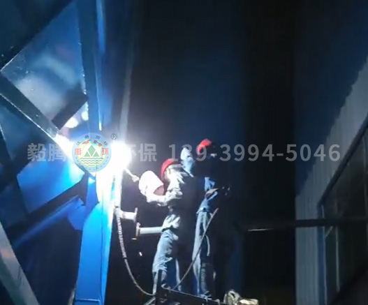 恒康鋁業(yè)中頻爐除塵器 現(xiàn)場加班加點安裝施工，全程監(jiān)護確保質(zhì)量保障安全